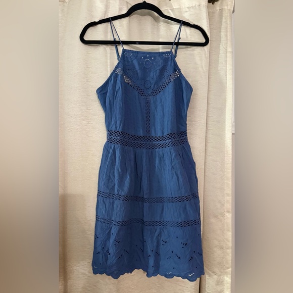 Abercrombie & Fitch Women’s Blue Tiered Lacey Floral Halter Sundress - Picture 7 of 9